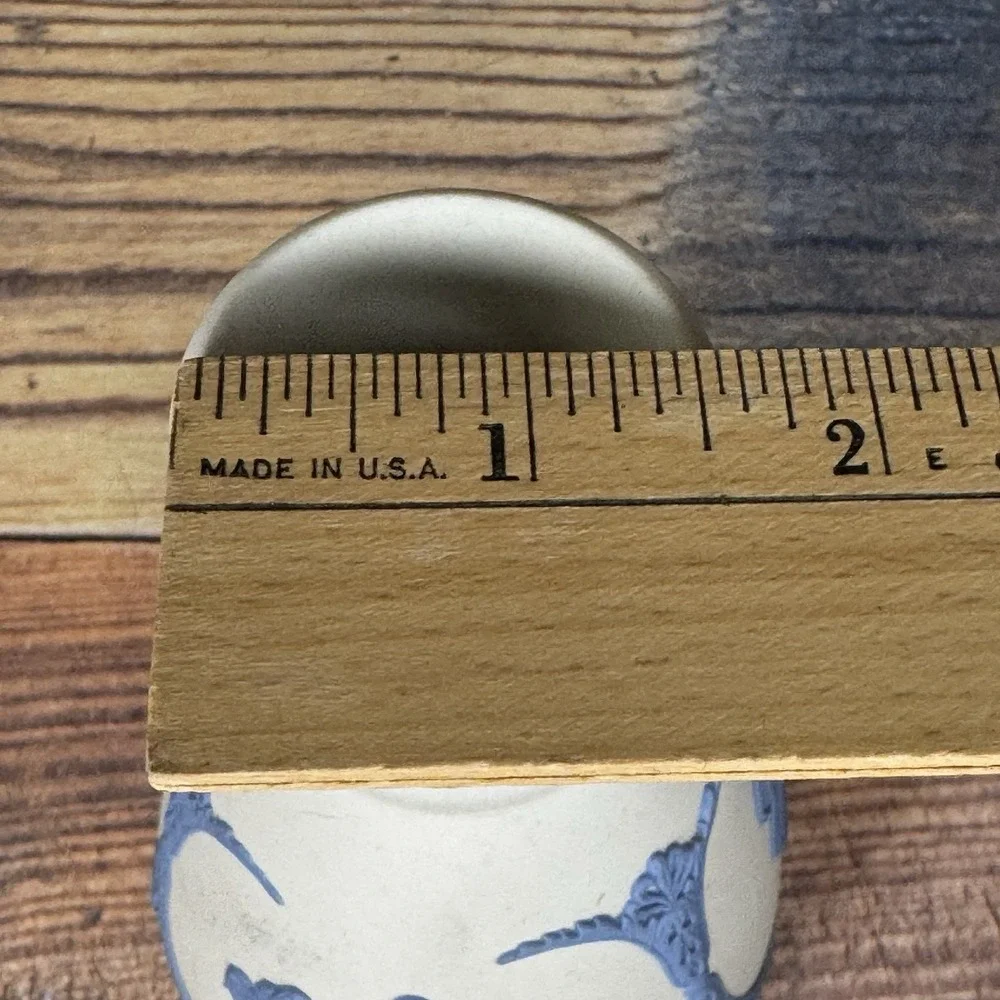 Wedgwood Cameo Bud Vase Lavender (Pale Blue) on‎ Cream Color Jasperware England